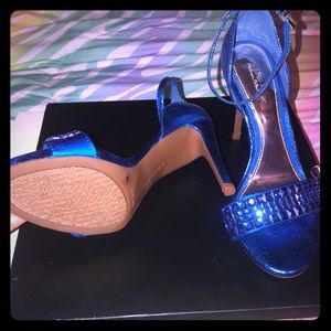 GIANNI BINI PLATINUM COLLECTION BLUE HEELS